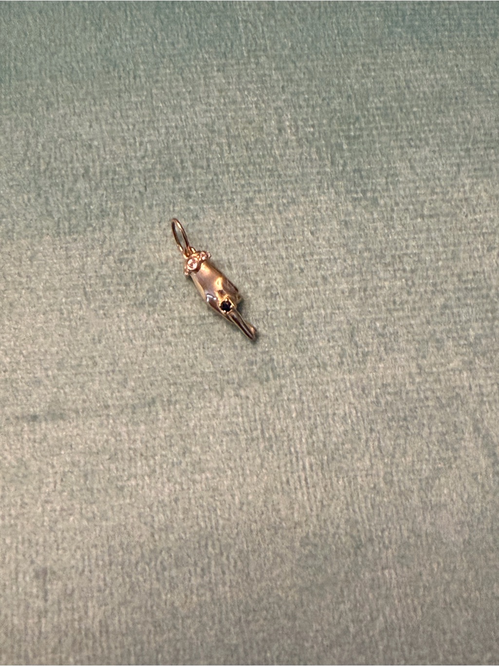 Local Eclectic 9k Gold Fingers Crossed Charm